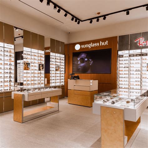 sunglass hut outlet store